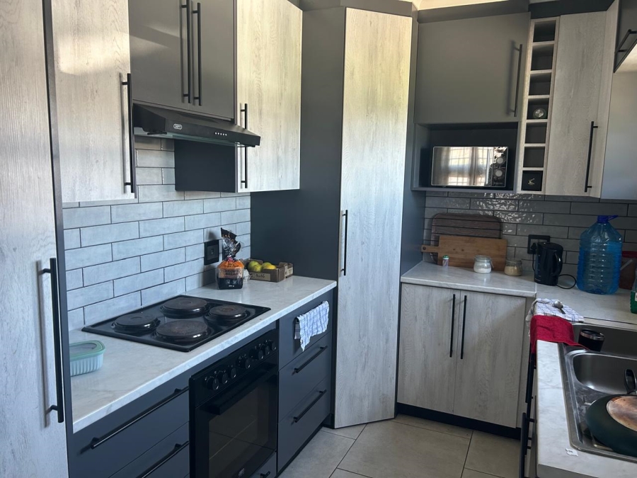 To Let 3 Bedroom Property for Rent in Braelyn Eastern Cape